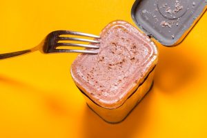 Yuk, Kupas Tuntas Kehalalan Daging Kalengan
