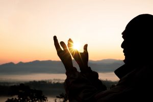Inilah Ciri Orang Bertakwa, Sudahkah Ada Dalam Diri Anda?